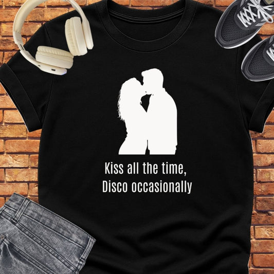 Kiss tee || Happiness and Music Merch
